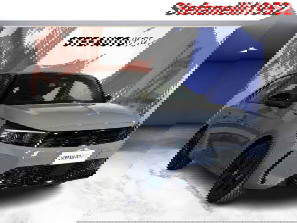 Opel Corsa nuova a Bologna