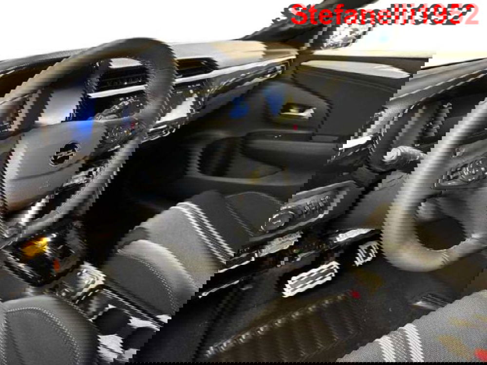 Opel Corsa nuova a Bologna (11)