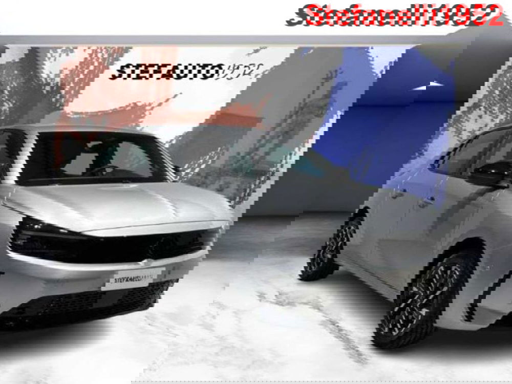 Opel Corsa nuova a Bologna