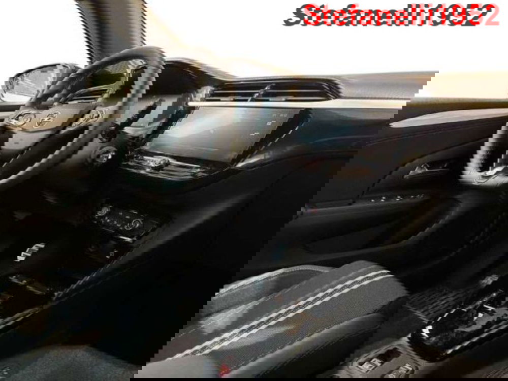 Opel Corsa nuova a Bologna (15)