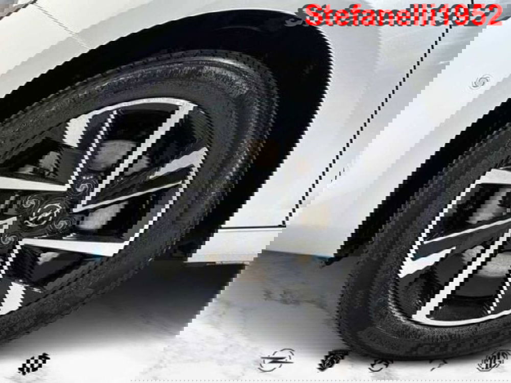 Opel Corsa nuova a Bologna (8)