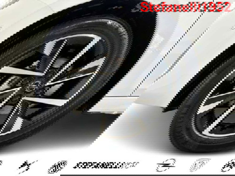 Opel Corsa nuova a Bologna (8)