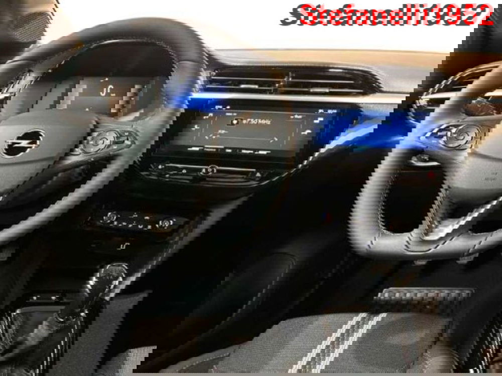 Opel Corsa nuova a Bologna (14)