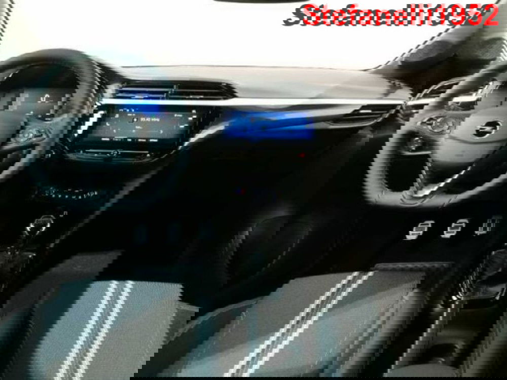 Opel Corsa nuova a Bologna (13)