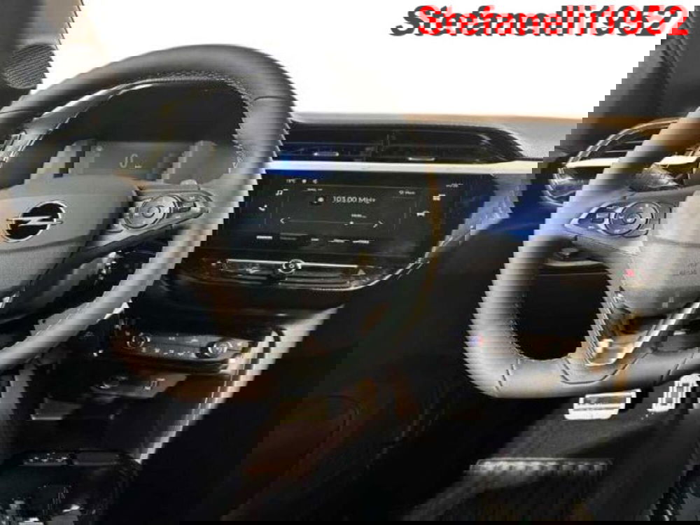 Opel Corsa nuova a Bologna (14)