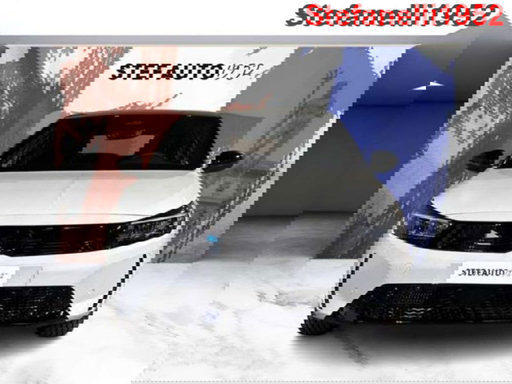 Opel Corsa nuova a Bologna (4)