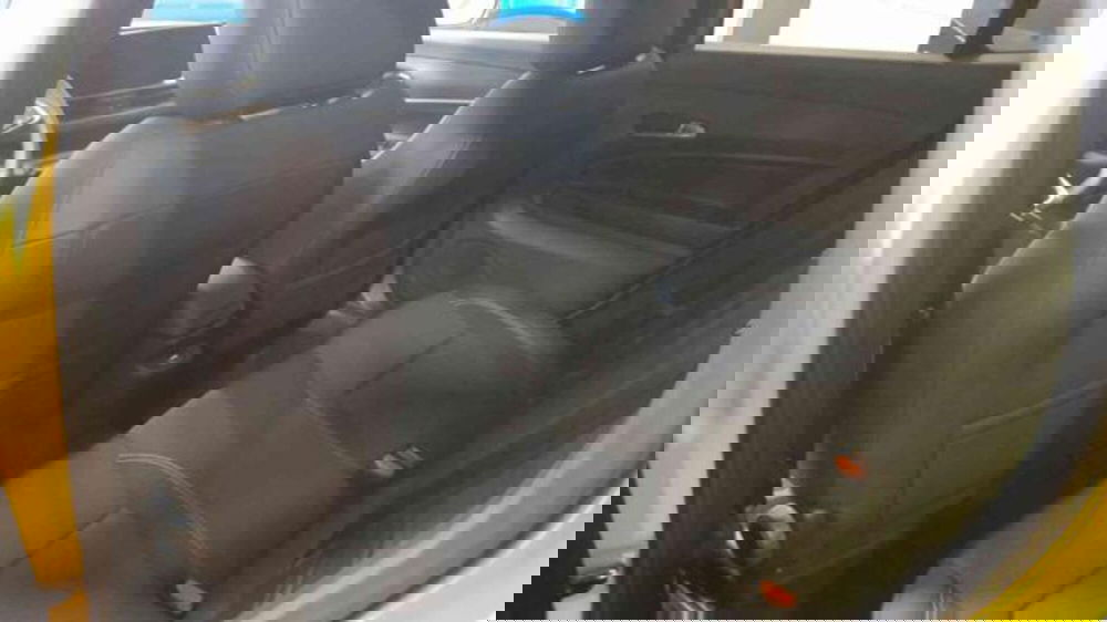 Jeep Avenger nuova a Vercelli (13)