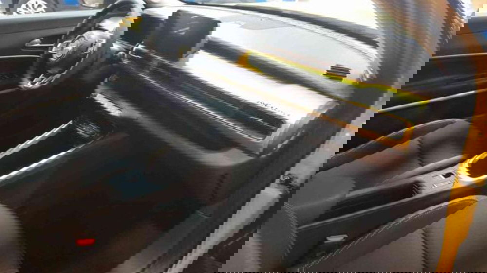 Jeep Avenger nuova a Vercelli (11)