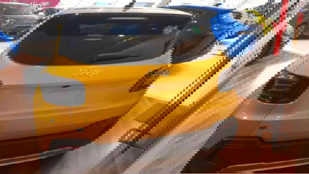 Jeep Avenger nuova a Vercelli (5)