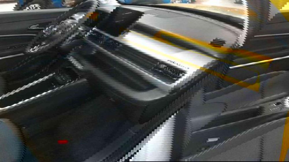 Jeep Avenger nuova a Vercelli (8)