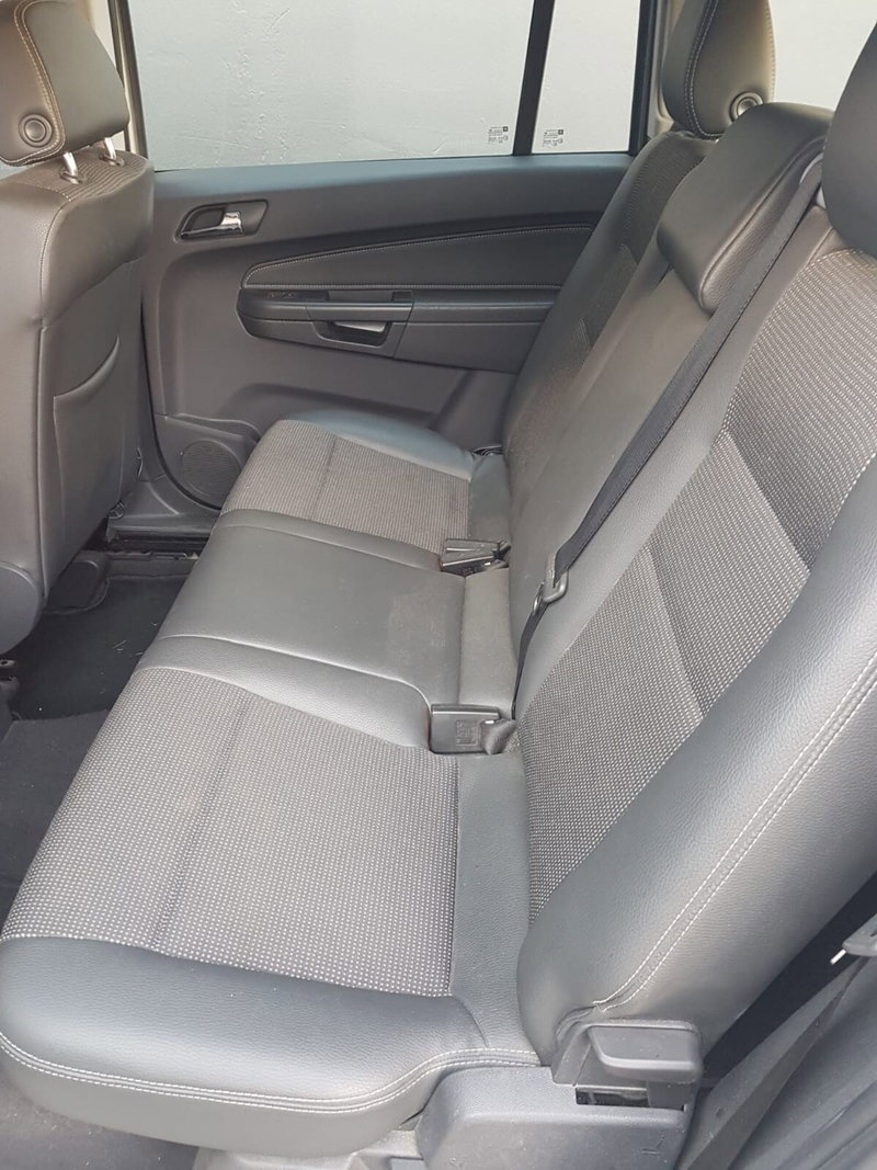 Opel Zafira usata a Padova (10)