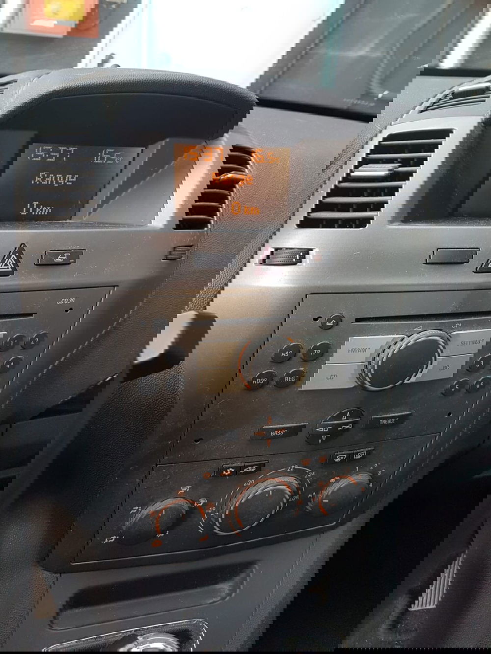 Opel Zafira usata a Padova (11)