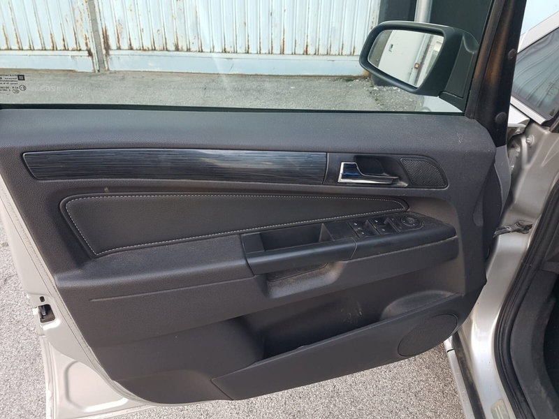Opel Zafira usata a Padova (12)