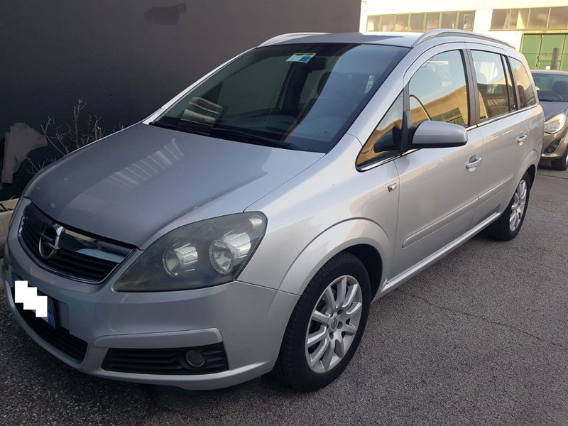 Opel Zafira usata a Padova (2)