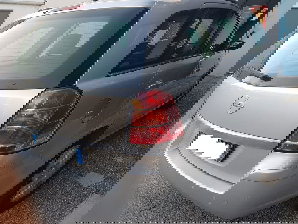Opel Zafira usata a Padova (6)