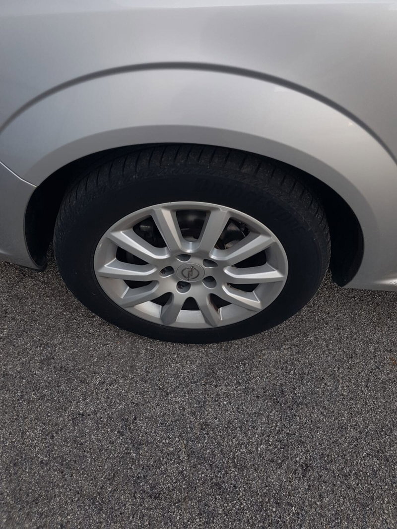 Opel Zafira usata a Padova (7)