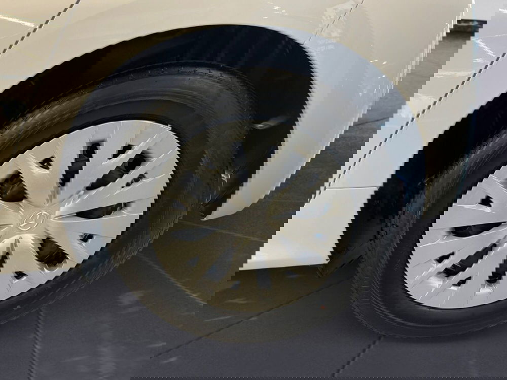 Mazda Mazda2 Hybrid nuova a Verona (8)