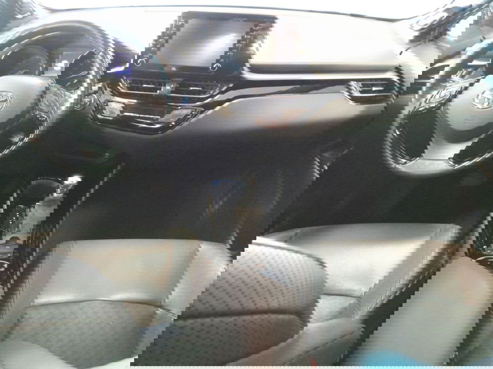 Toyota Toyota C-HR usata a Modena (10)