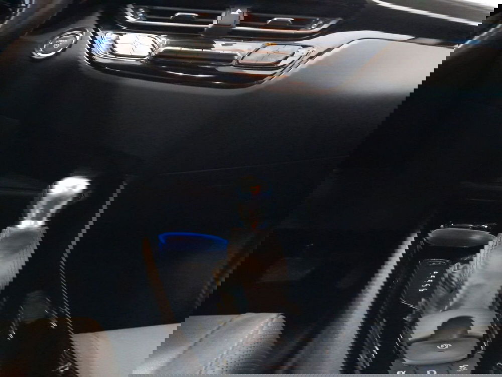 Toyota Toyota C-HR usata a Modena (11)