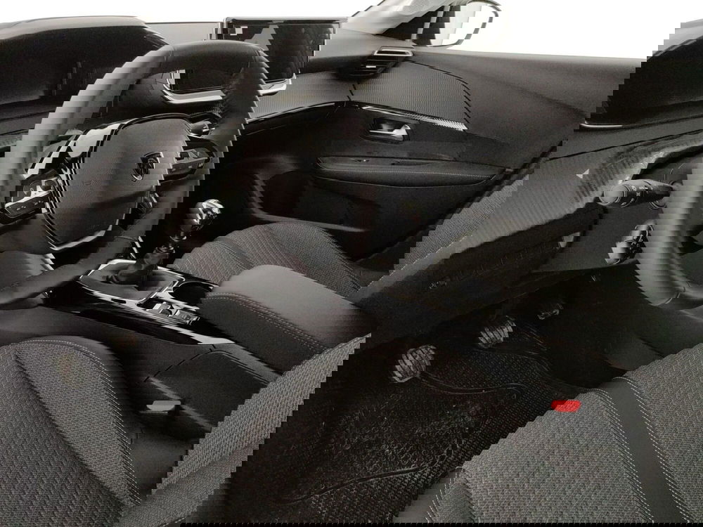 Peugeot 208 nuova a Caserta (13)