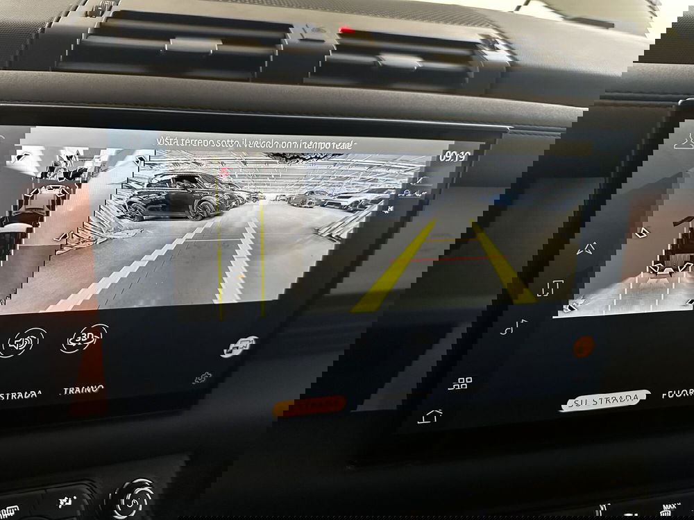 Land Rover Defender usata a Torino (11)