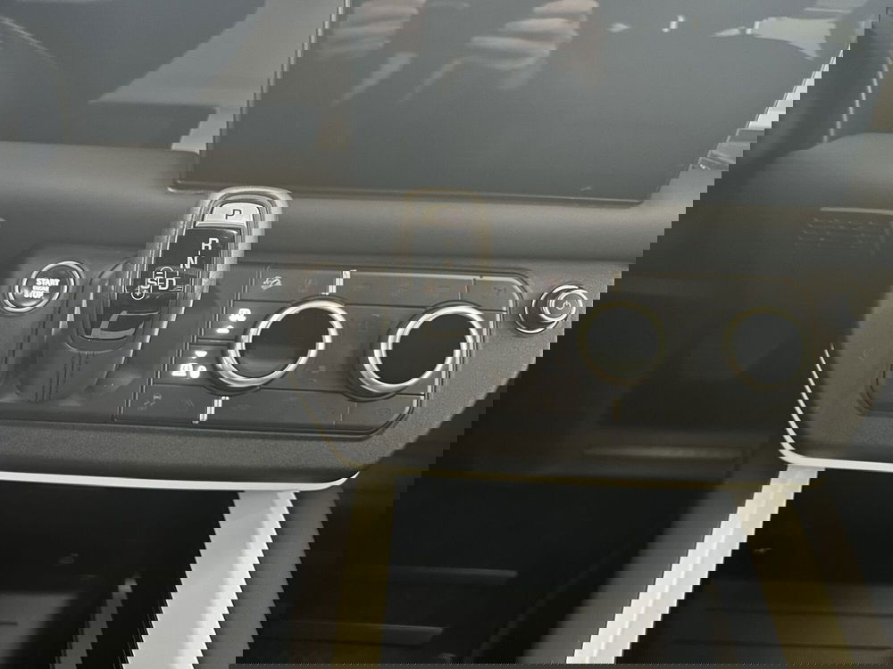 Land Rover Defender usata a Torino (12)