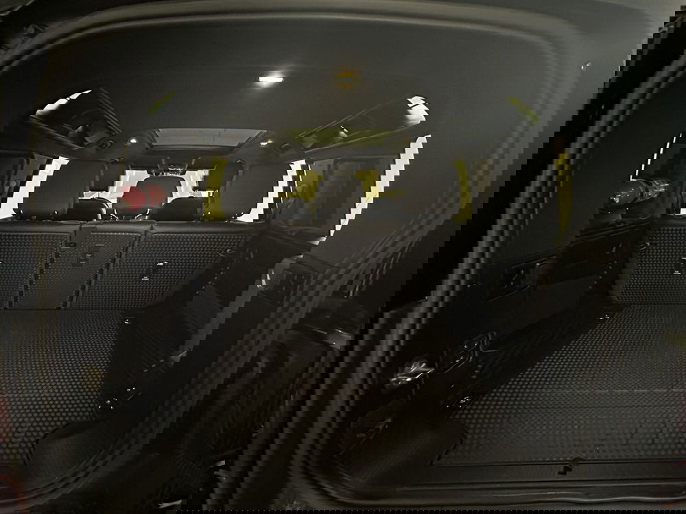 Land Rover Defender usata a Torino (14)