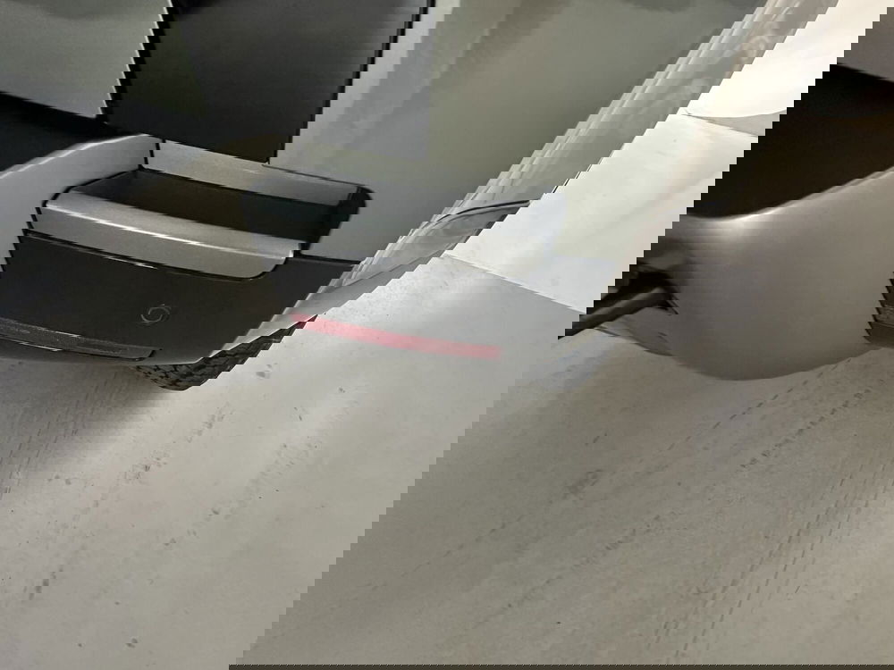 Land Rover Defender usata a Torino (17)