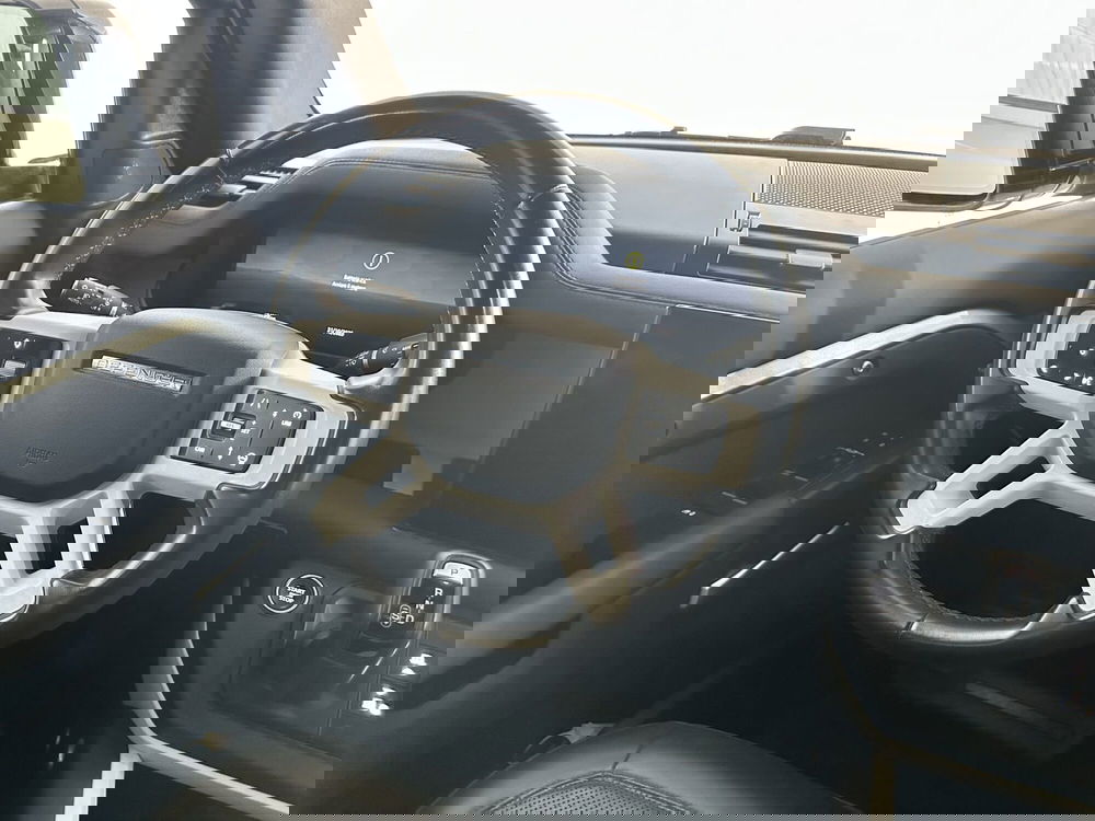 Land Rover Defender usata a Torino (18)