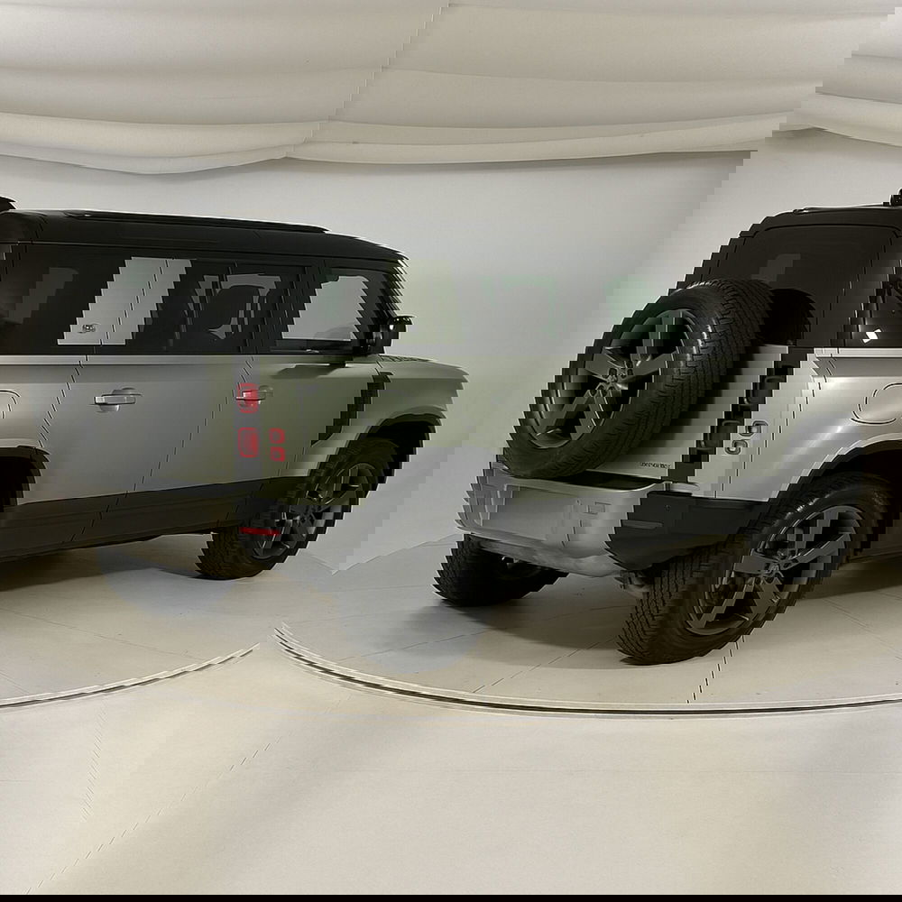 Land Rover Defender usata a Torino (2)