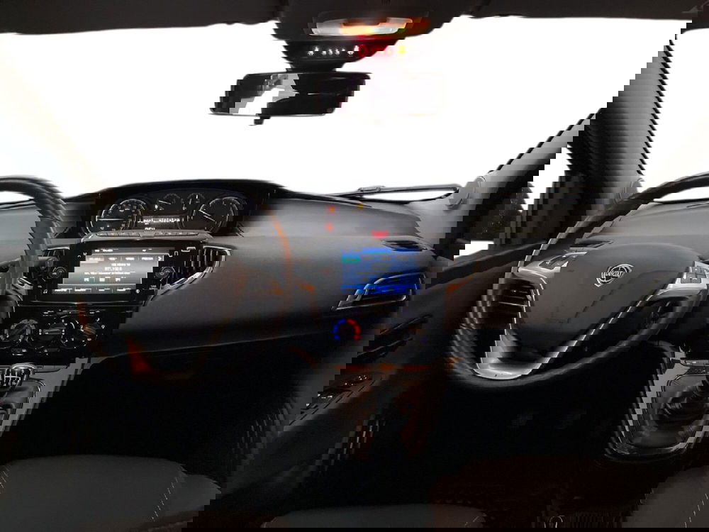 Lancia Ypsilon usata a Torino (11)