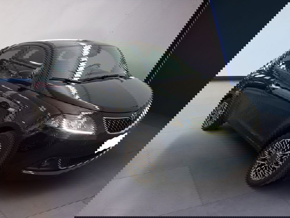 Lancia Ypsilon usata a Torino (2)