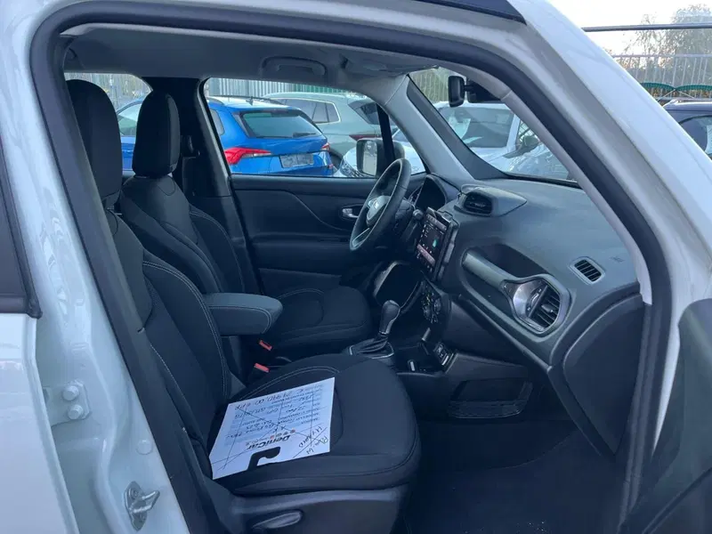 Jeep Renegade nuova a Milano (12)