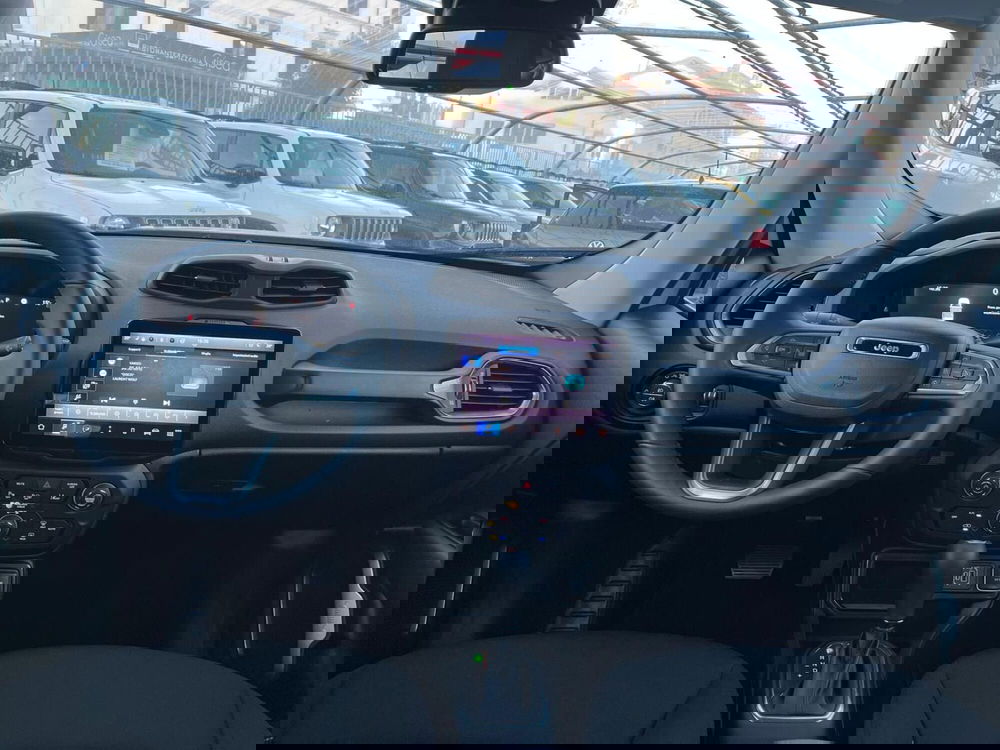 Jeep Renegade nuova a Milano (15)