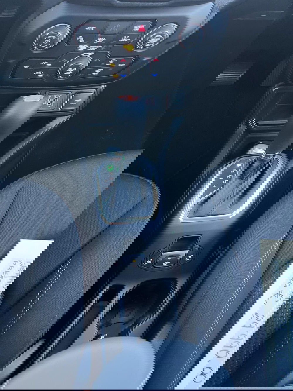 Jeep Renegade nuova a Milano (17)