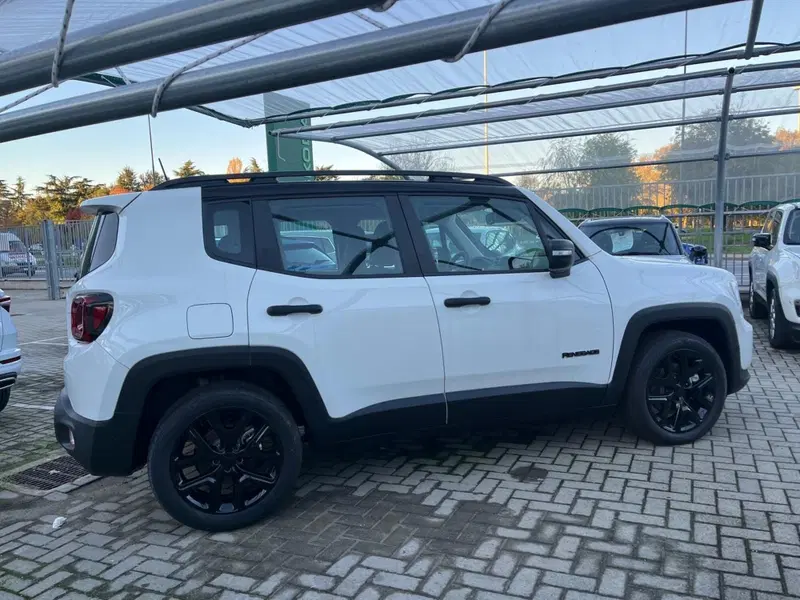 Jeep Renegade nuova a Milano (4)