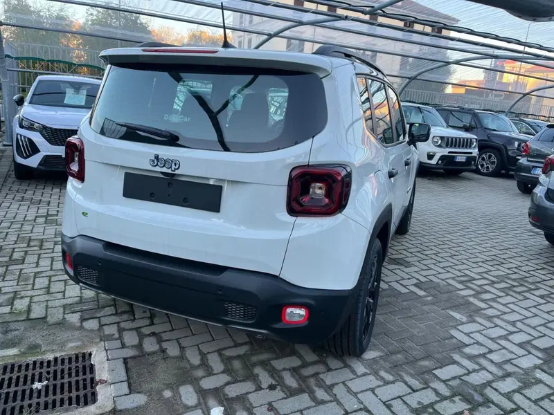 Jeep Renegade nuova a Milano (6)