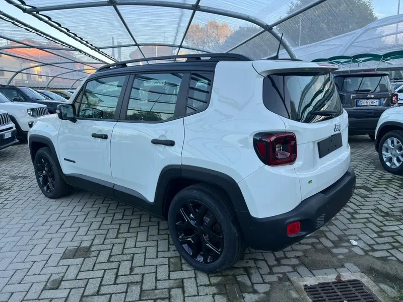 Jeep Renegade nuova a Milano (7)