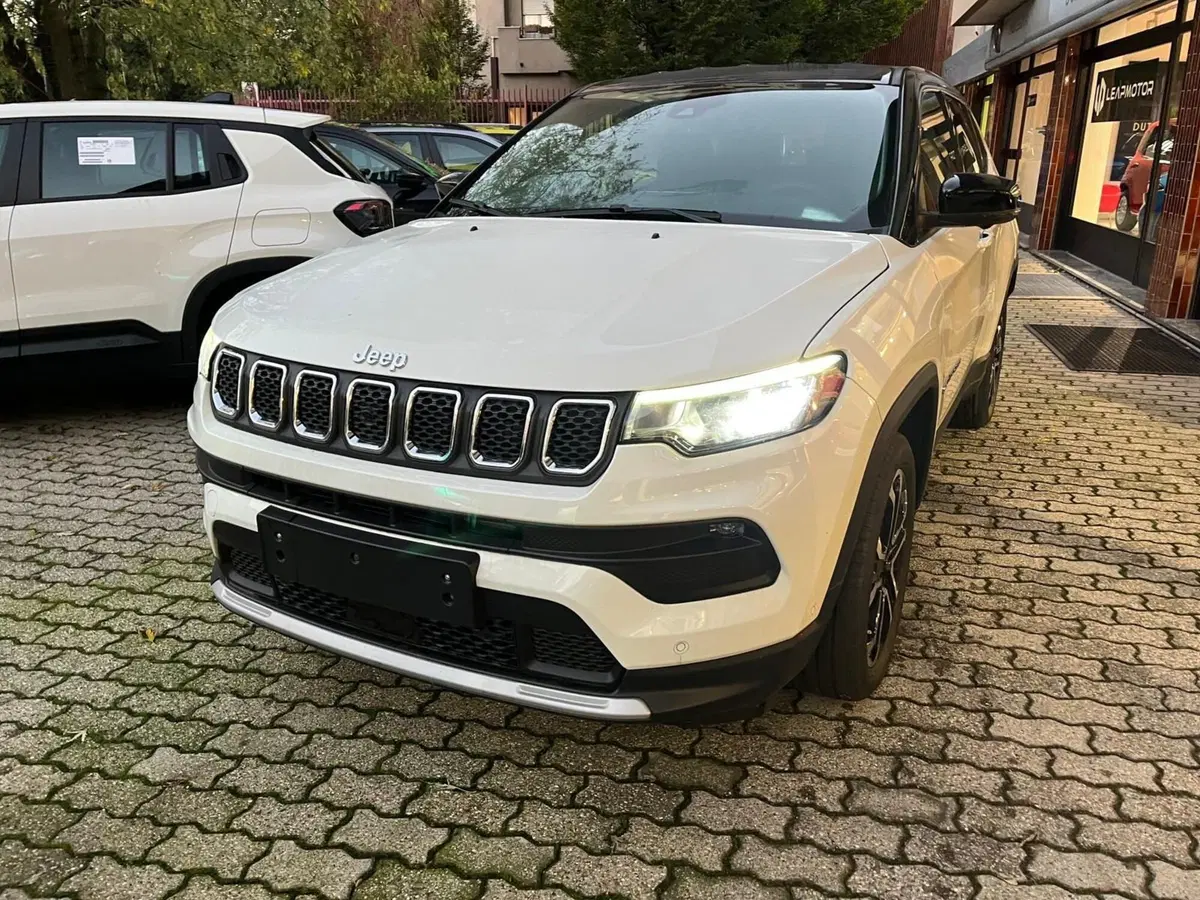 Jeep Compass nuova a Milano