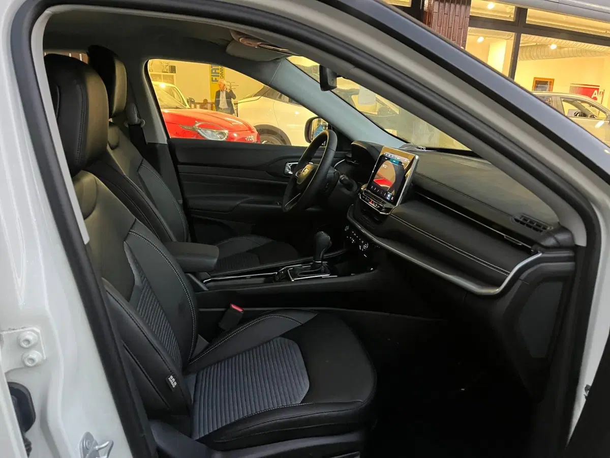 Jeep Compass nuova a Milano (11)