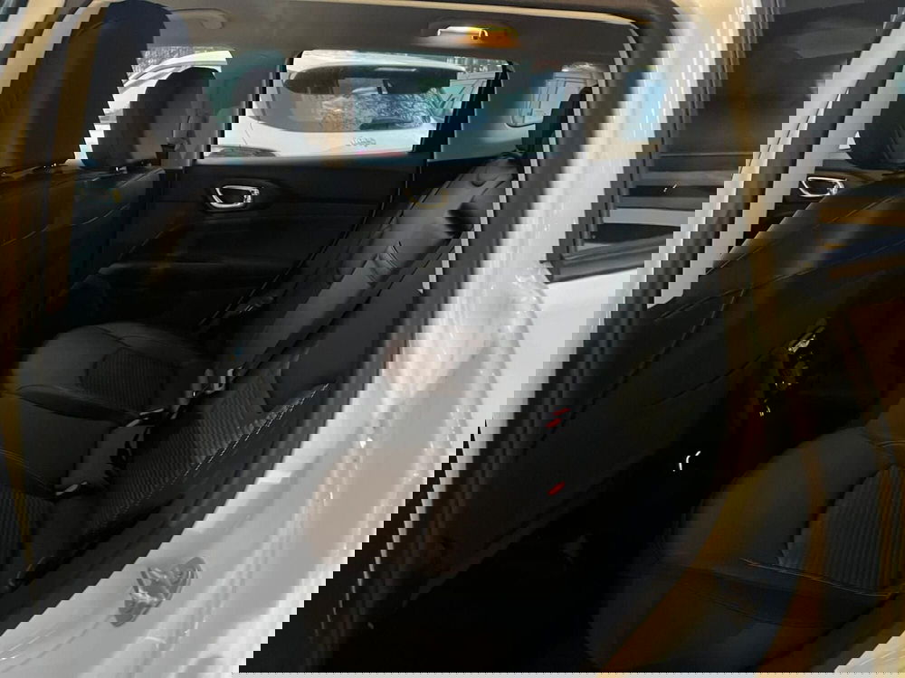 Jeep Compass nuova a Milano (13)