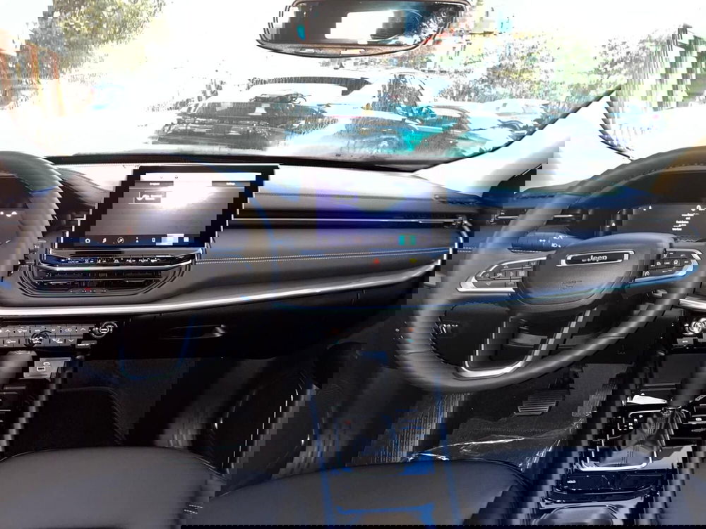 Jeep Compass nuova a Milano (14)