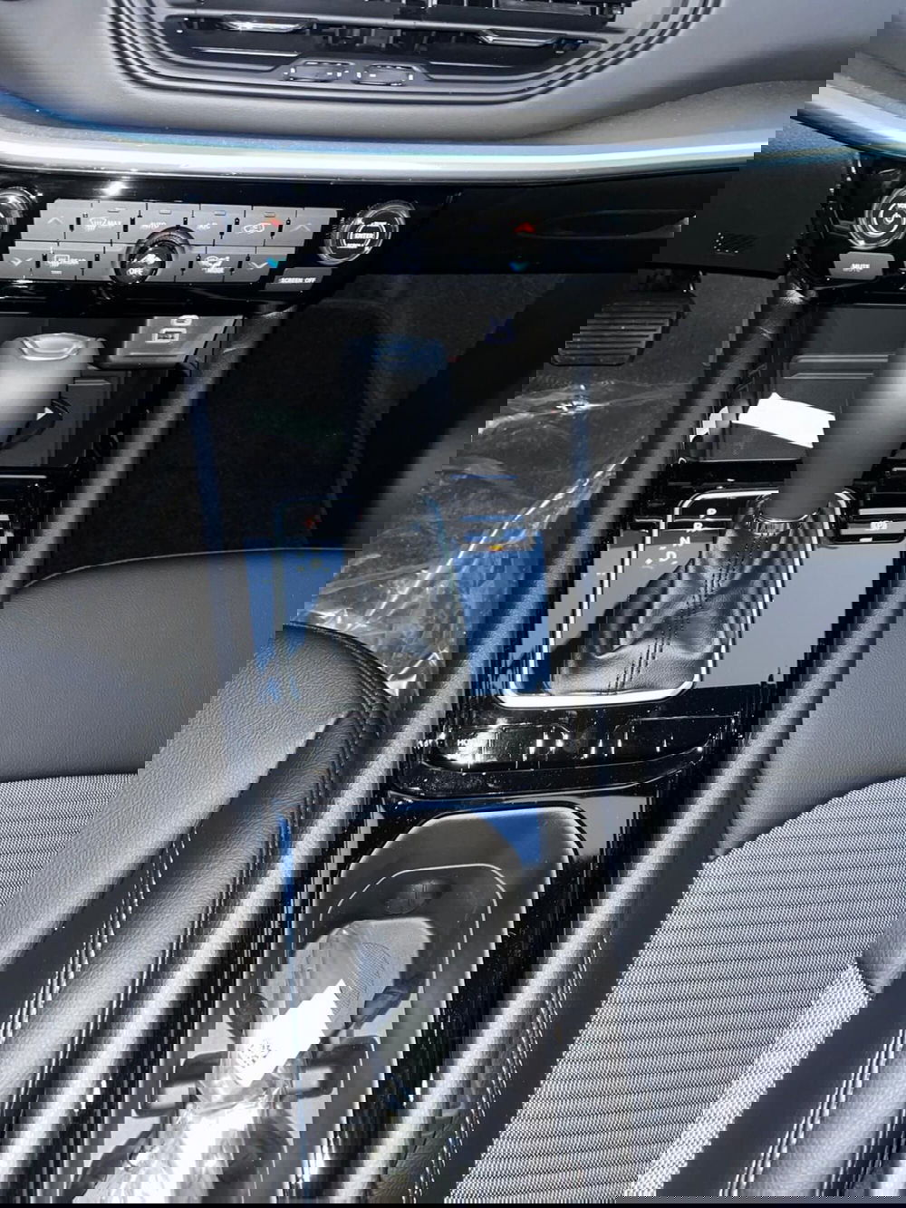 Jeep Compass nuova a Milano (16)