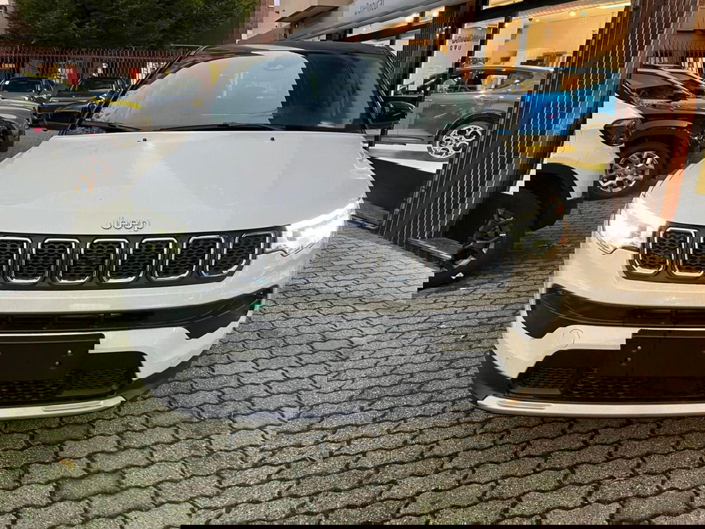 Jeep Compass nuova a Milano (2)