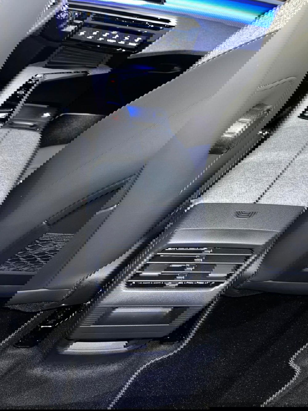 Peugeot 3008 nuova a Milano (20)