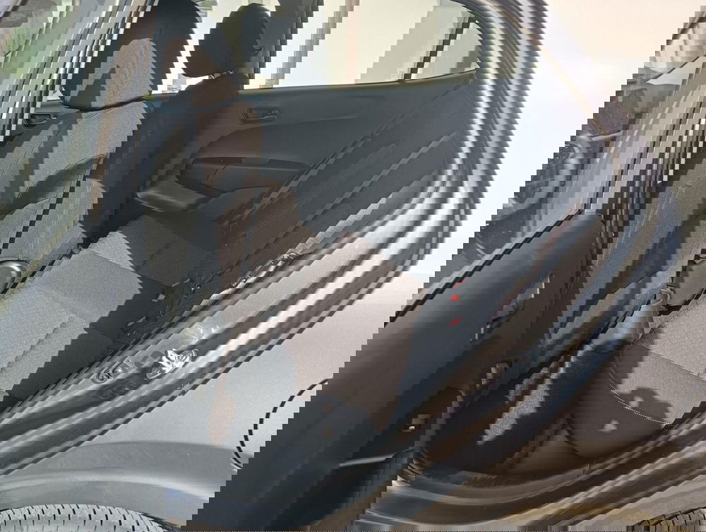 Kia Picanto nuova a Cremona (10)