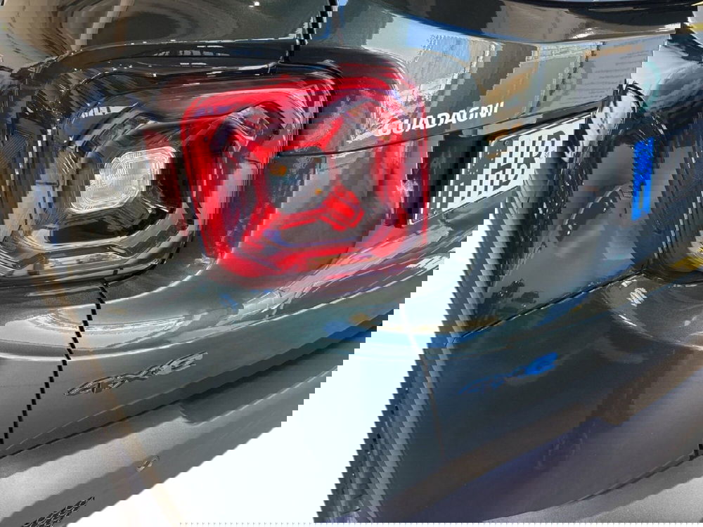 Jeep Renegade nuova a Agrigento (10)