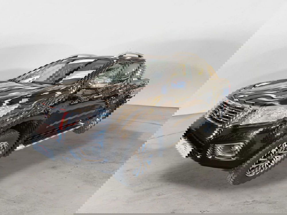 Nissan Navara usata a Roma