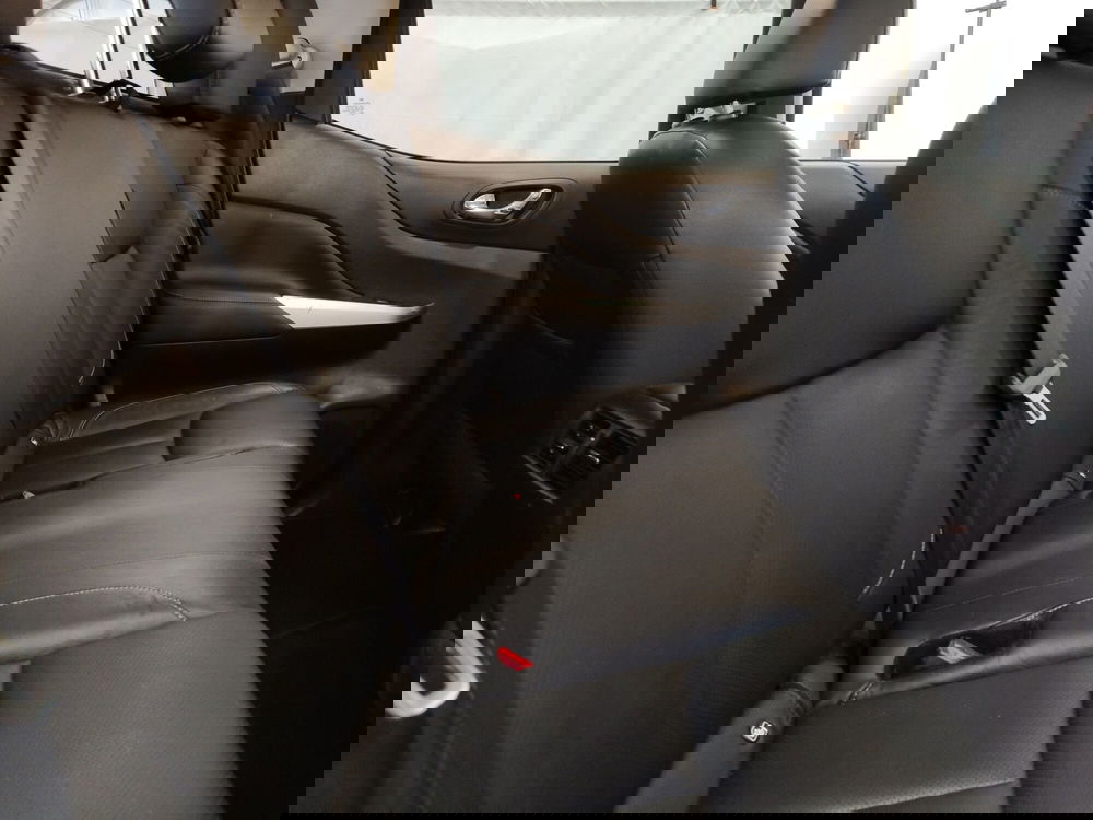Nissan Navara usata a Roma (7)