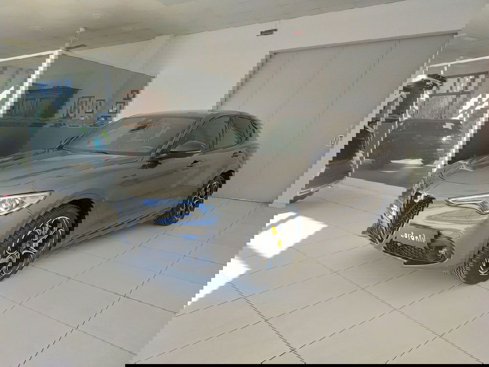 Alfa Romeo Stelvio usata a Reggio Emilia (3)